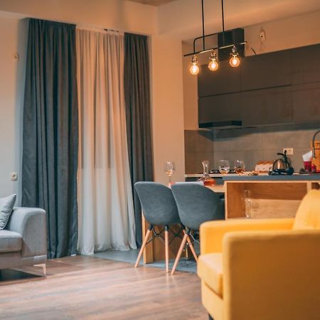 Apartment Sixteen Tbilisi Esterno foto
