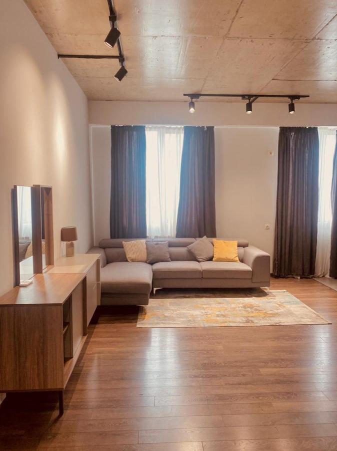 Apartment Sixteen Tbilisi Esterno foto