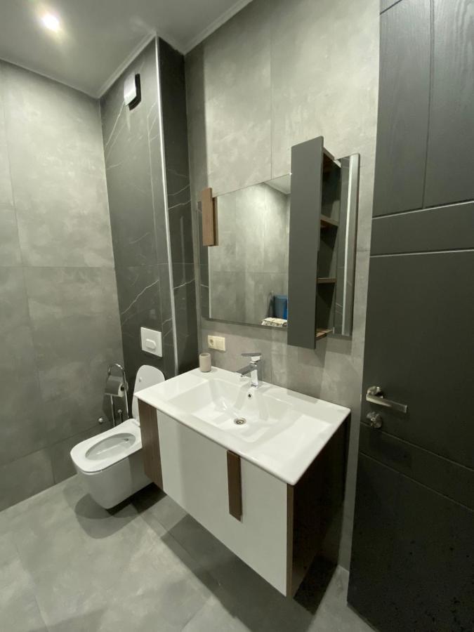 Apartment Sixteen Tbilisi Esterno foto
