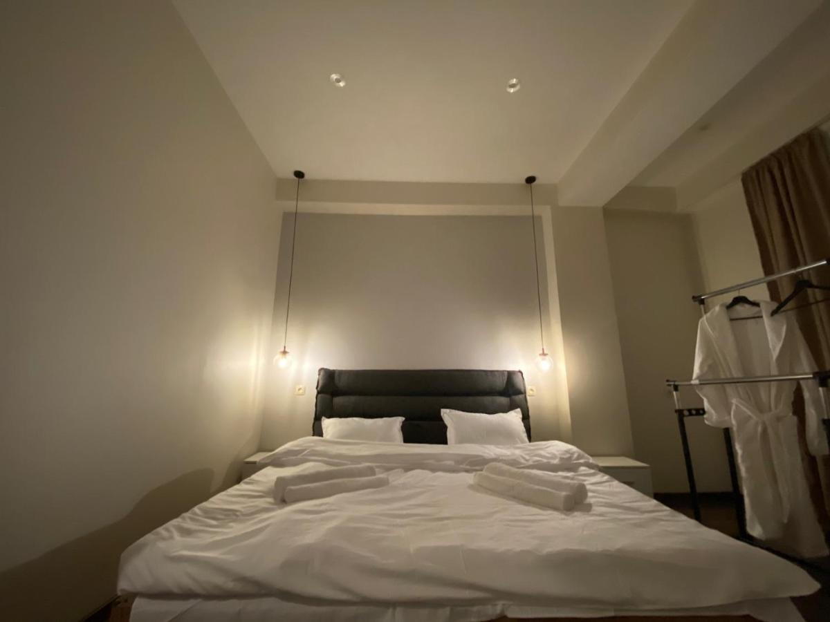 Apartment Sixteen Tbilisi Esterno foto