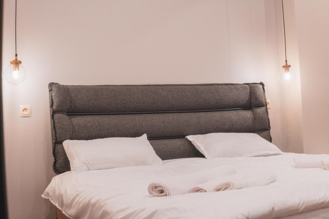Apartment Sixteen Tbilisi Esterno foto